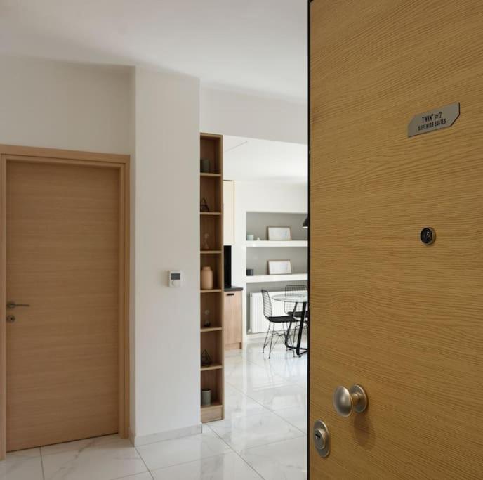 Twin Superior Suites Tesalonika Bagian luar foto